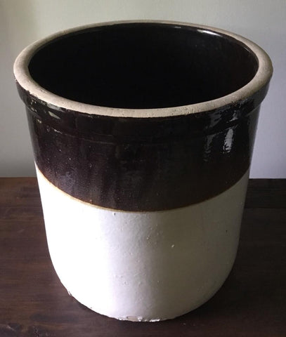 EARLY 20TH CENTURY FRENCH STONEWARE CROCK