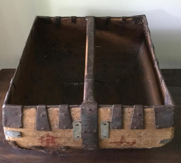 LATE 19TH CENTURY CHINESE HARVEST BASKET WITH HANDLE