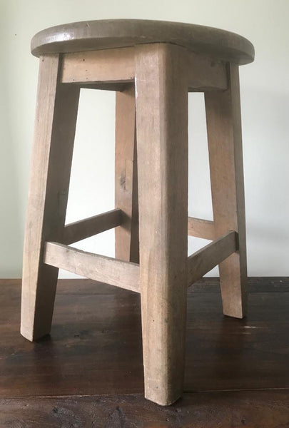 EARLY 20TH CENTURY FRENCH RUSTIC MILKING STOOL