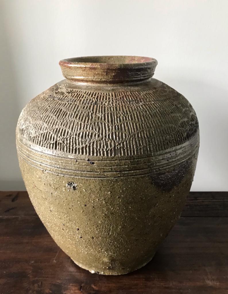 EARLY 19TH CHINESE STORAGE JAR