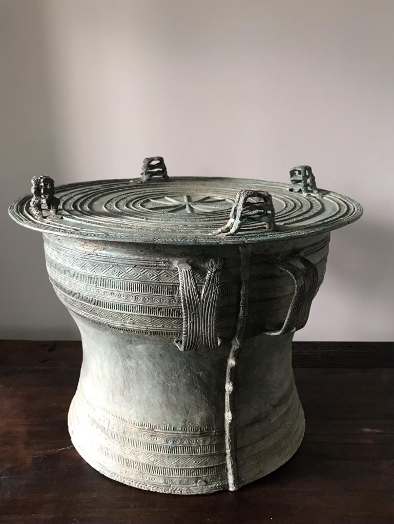 LATE 19TH CHINESE BRONZE METAL COVERED VESSEL