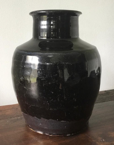 LATE 19TH CENTURY CHINESE BLACK GLAZED POTTERY VESSEL